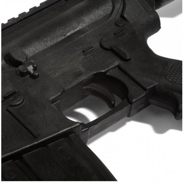 Fusil d'assaut M4 factice
