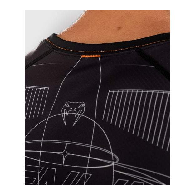 Rashguard Venum Eclipse manches courtes Noir/Ivoire