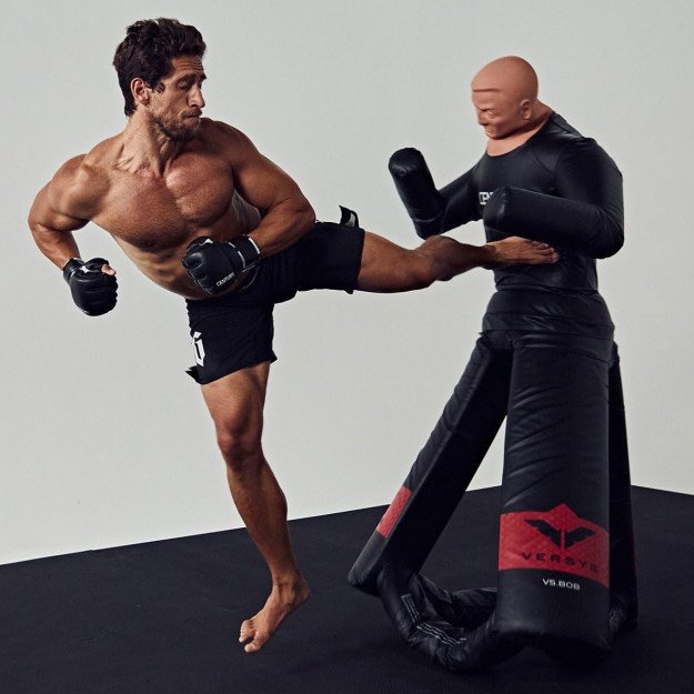 Base de frappe Century Versys VS Bob