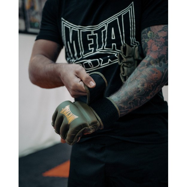 Gants MMA Black Light Strike avec Protection Pouce - Metal Boxe