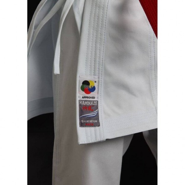 Kimono Karaté Kamikaze New Life Excellence coupe Kata WKF avec logo brodé