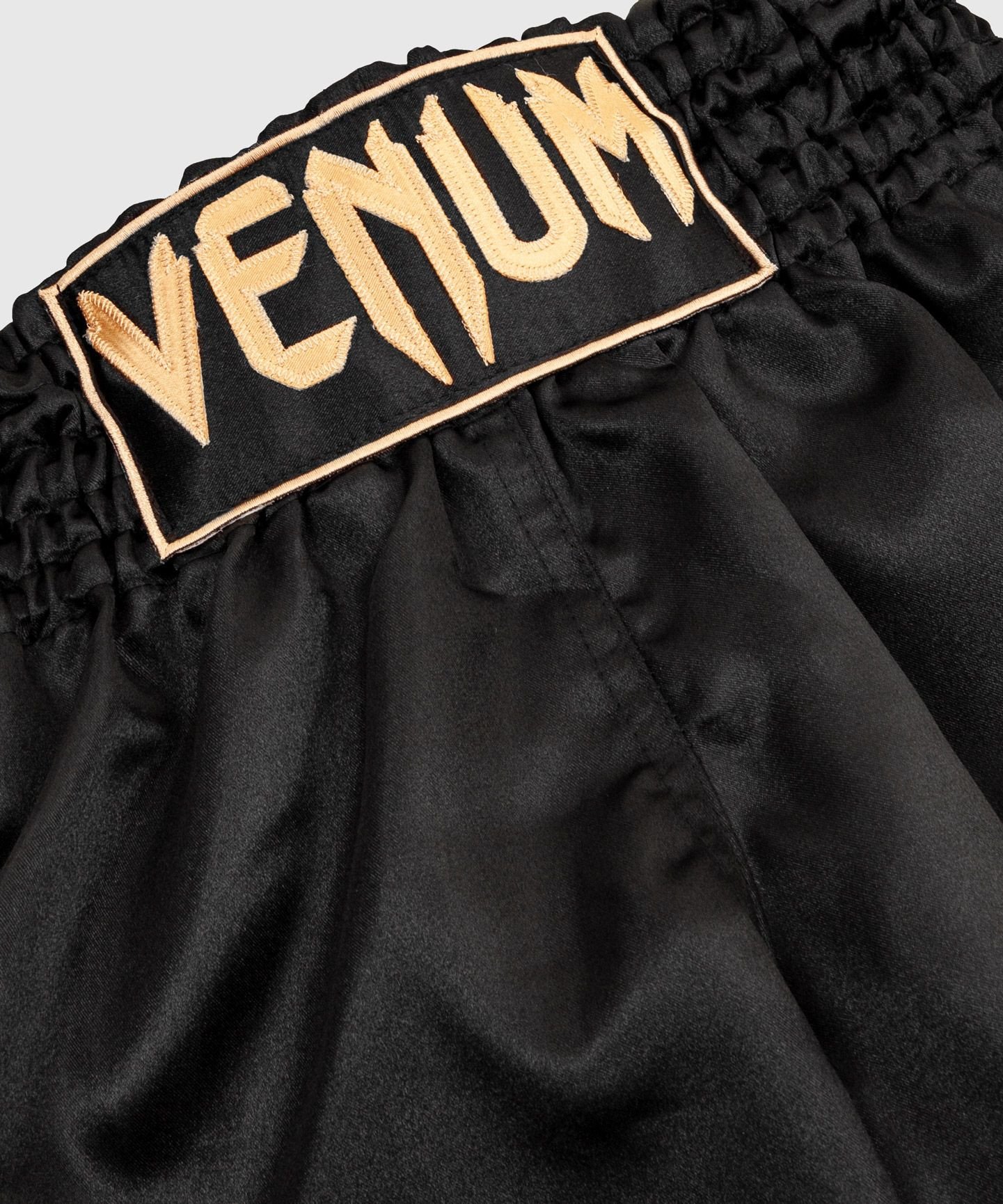 Short Boxe Thaï Venum Classic Noir/Or - Venum