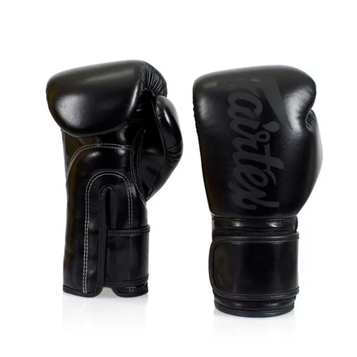 Gants de boxe d'entraînement Fairtex Solid Black