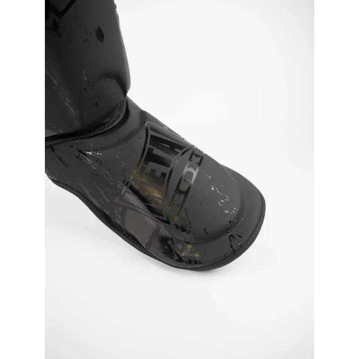 Protector de espinillas y pies Metal Boxe Blade