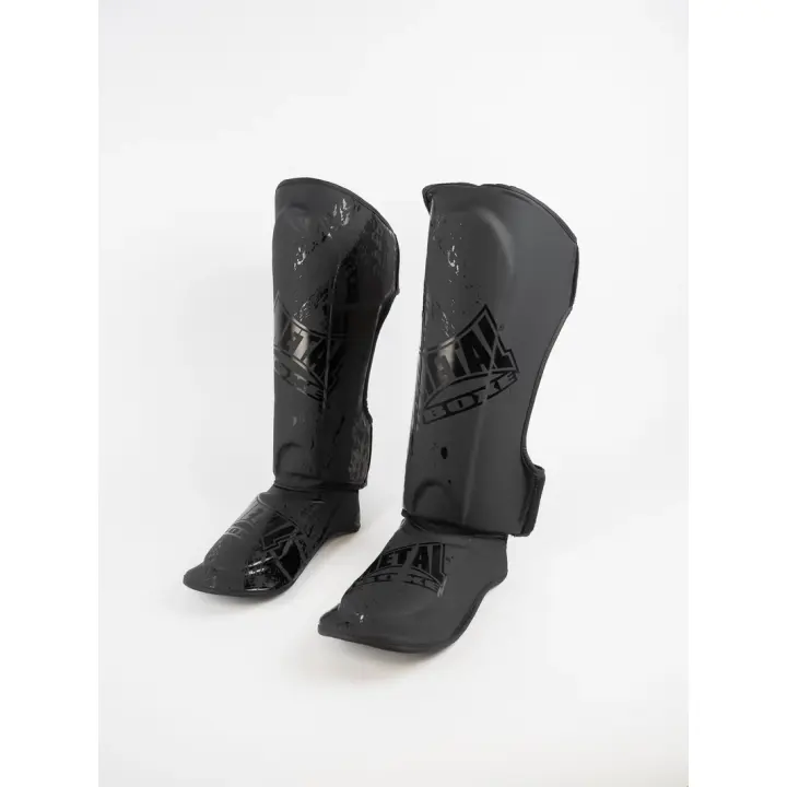Protector de espinillas y pies Metal Boxe Blade