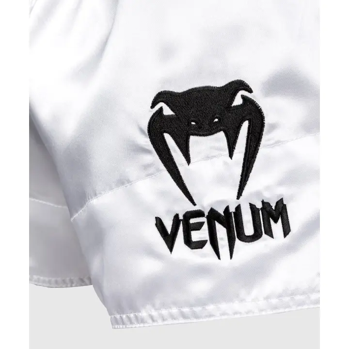 Short de Boxe Thaï Venum Classic Blanc/Noir