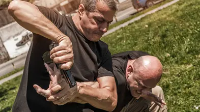 Pistolets Factices pour l'Entraînement aux Techniques de Défense