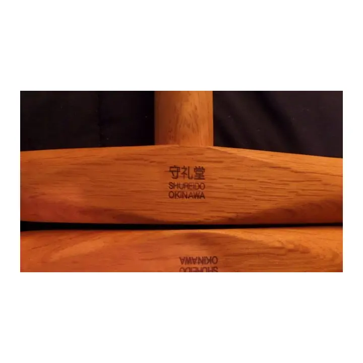 Tonfa Rond Chene Rouge Shureido