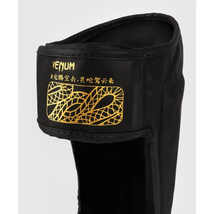 Protège-tibias et pieds Venum Serpenti